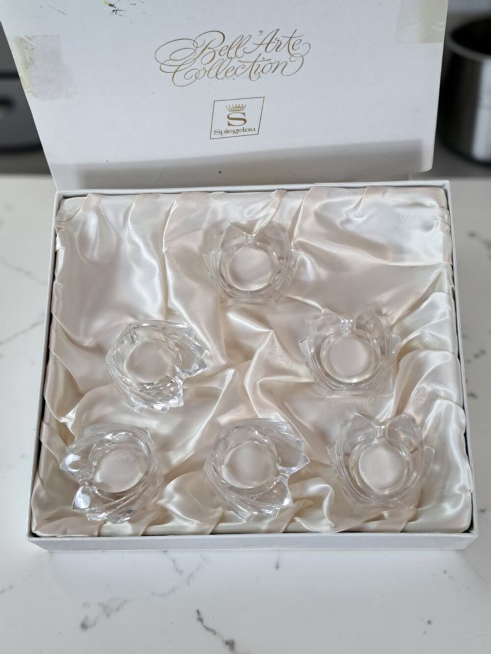 SPIEGELAU BELL’ARTE COLLECTION CRYSTAL BOW/BOWTIE MOTIF SIX MAPKIN RINGS NIB